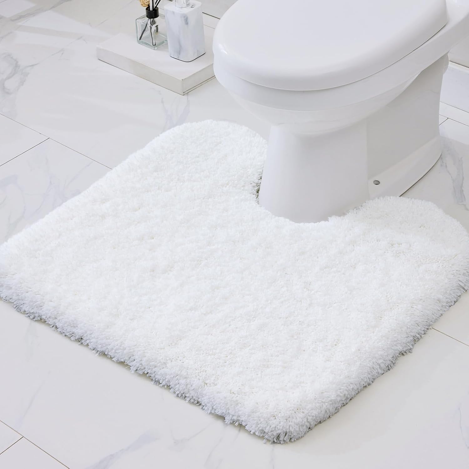 White Bathroom Rug 20x32 Non Slip Fluffy Bath Mat for Bathroom Floor Washable Plush Luxury Bath Rug for Tub Soft Shaggy Absorbent Shower Sink Mat