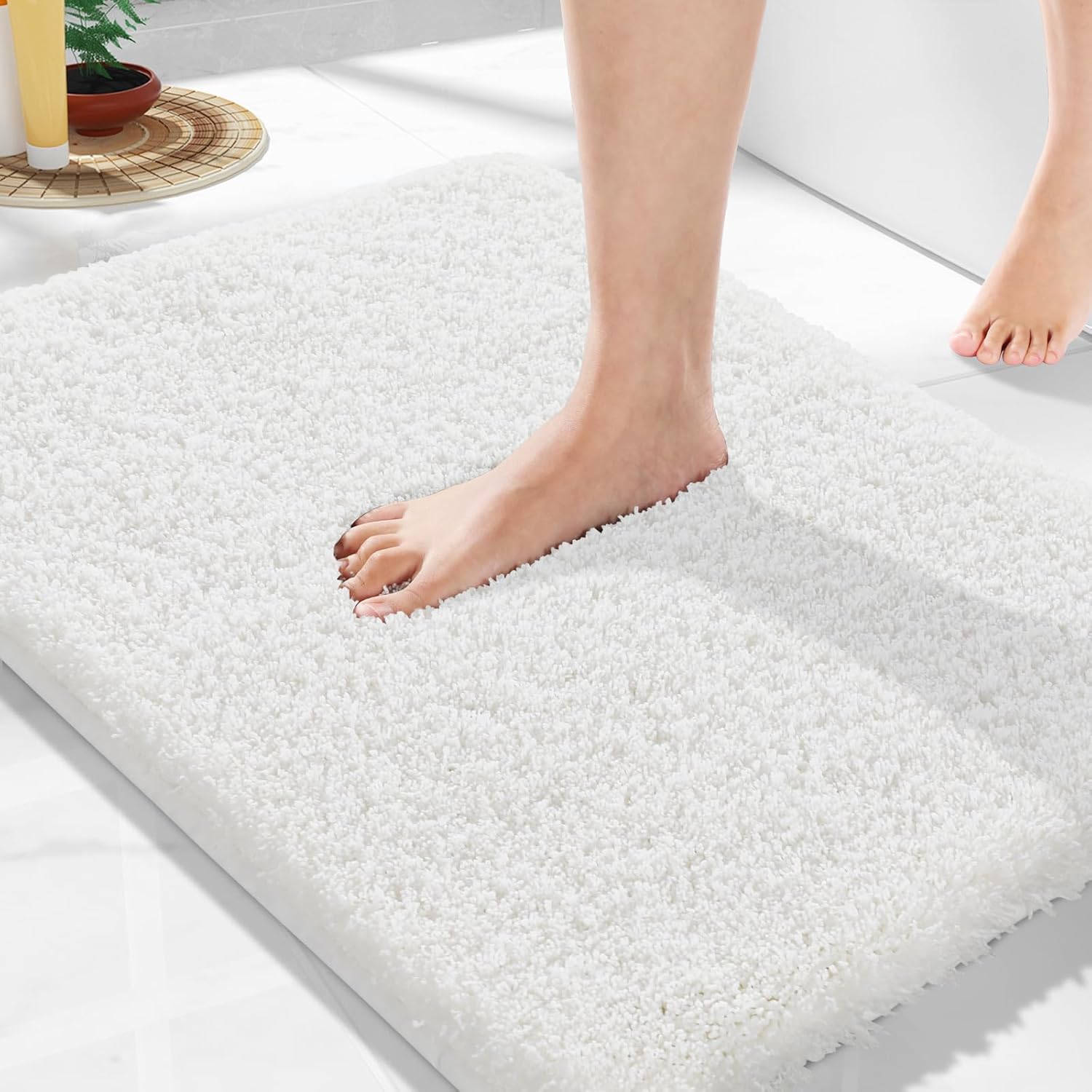 Yimobra Bathroom Rugs Non Slip Washable 36x24, Ultra Soft and Water Absorbent Bath Mats, Plush Fluffy Shower Mat Outside, Luxury Microfiber Thick Matts for Bathroom Floor/Tub, Light Gray and White