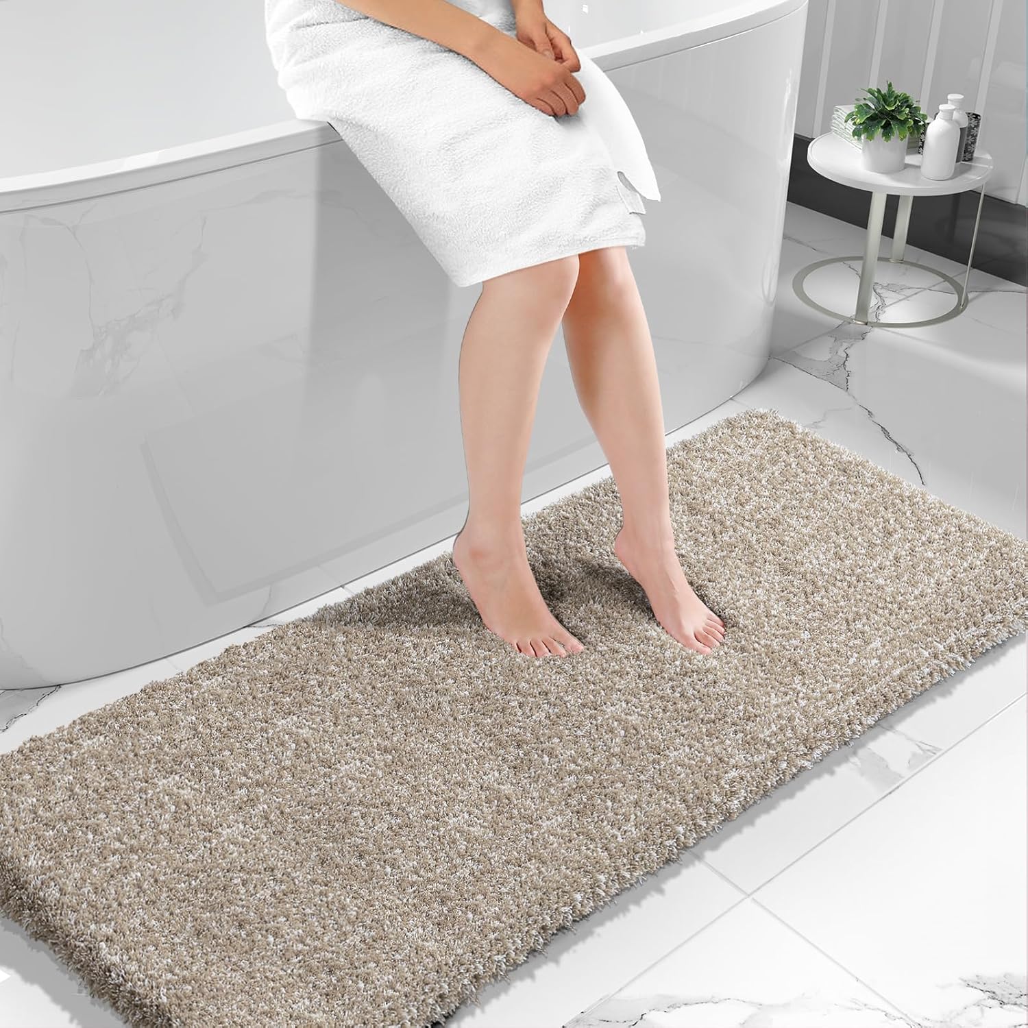 Yimobra Bathroom Rugs Non Slip Washable 36x24, Ultra Soft and Water Absorbent Bath Mats, Plush Fluffy Shower Mat Outside, Luxury Microfiber Thick Matts for Bathroom Floor/Tub, Light Gray and White