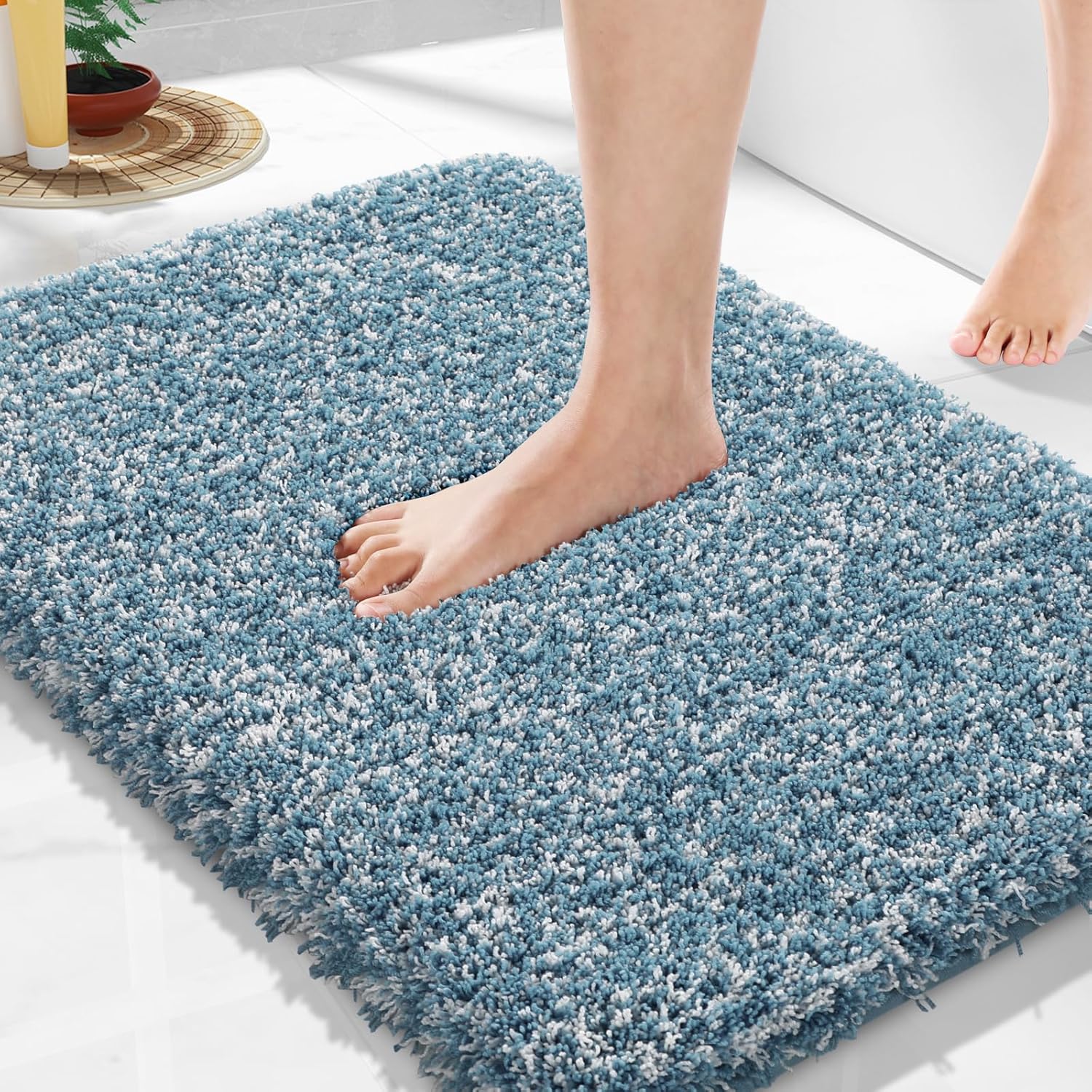 Yimobra Bathroom Rugs Non Slip Washable 36x24, Ultra Soft and Water Absorbent Bath Mats, Plush Fluffy Shower Mat Outside, Luxury Microfiber Thick Matts for Bathroom Floor/Tub, Light Gray and White