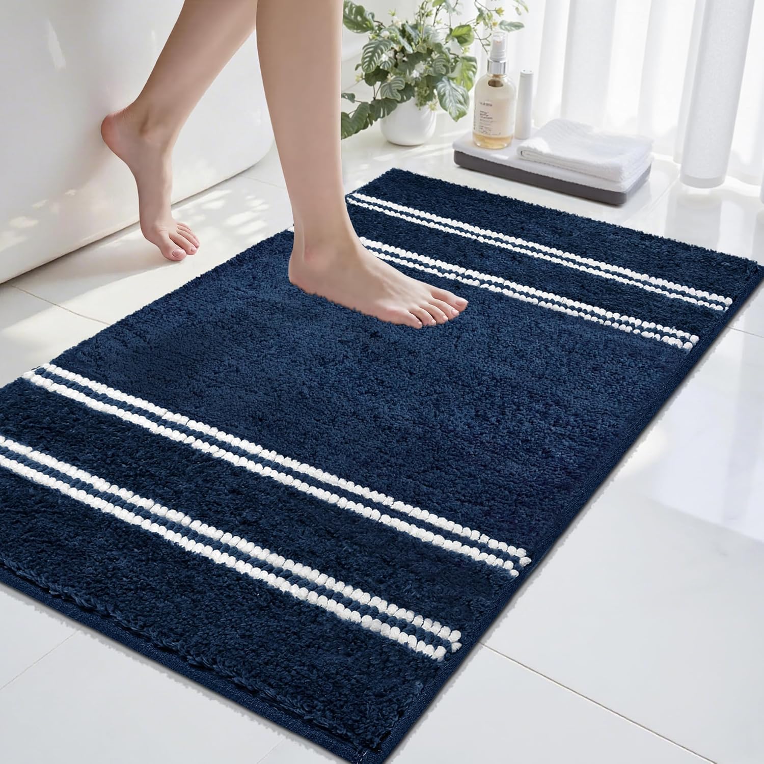 Bathroom Runner Rugs Non Slip Washable 24x60, Ultra Soft Super Absorbent Bath Rugs for Bathroom Floor, Shaggy Chenille Bath Rug, Microfiber Plush Quick Dry Bath Mat for Bathtub, Hallway, Navy