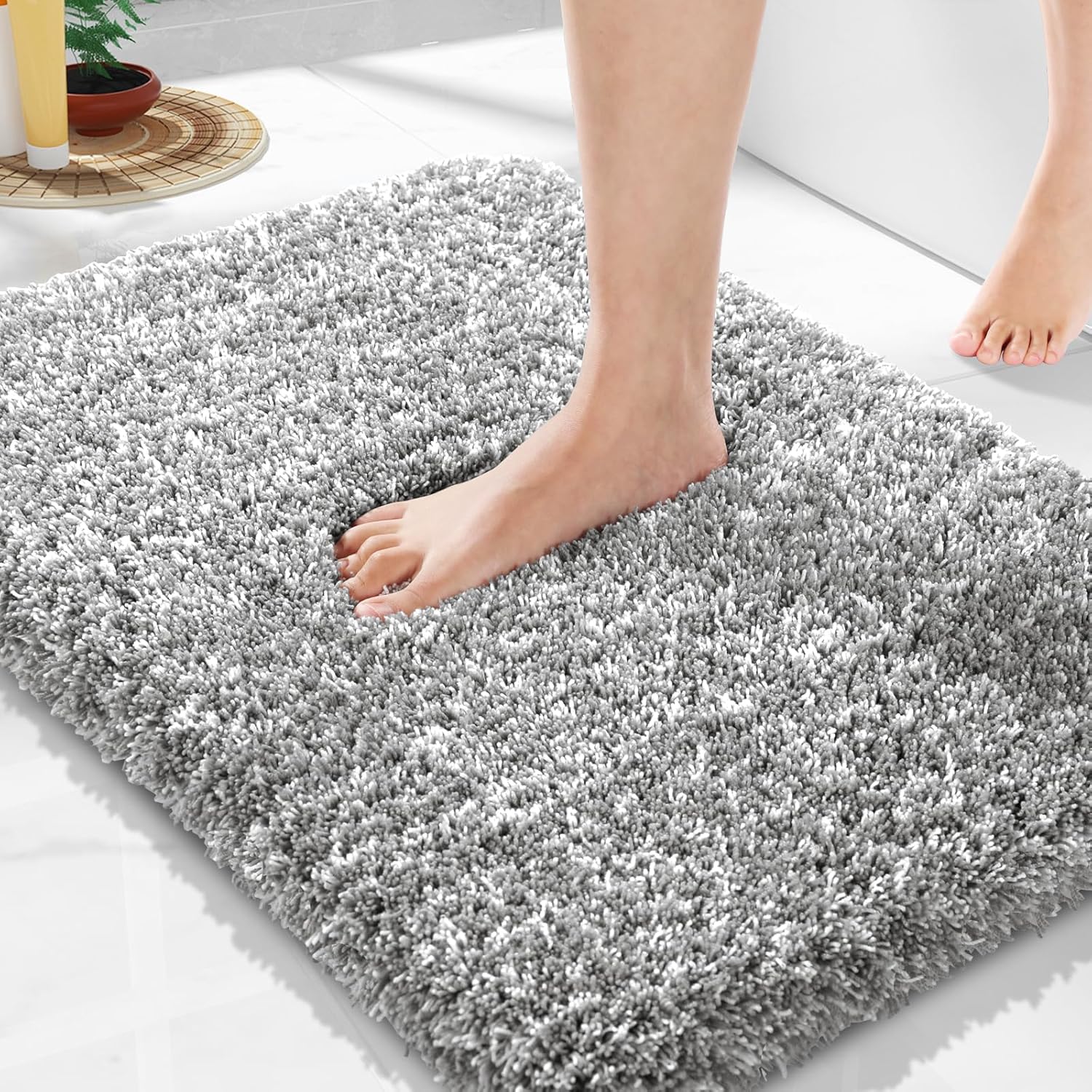 Yimobra Bathroom Rugs Non Slip Washable 36x24, Ultra Soft and Water Absorbent Bath Mats, Plush Fluffy Shower Mat Outside, Luxury Microfiber Thick Matts for Bathroom Floor/Tub, Light Gray and White