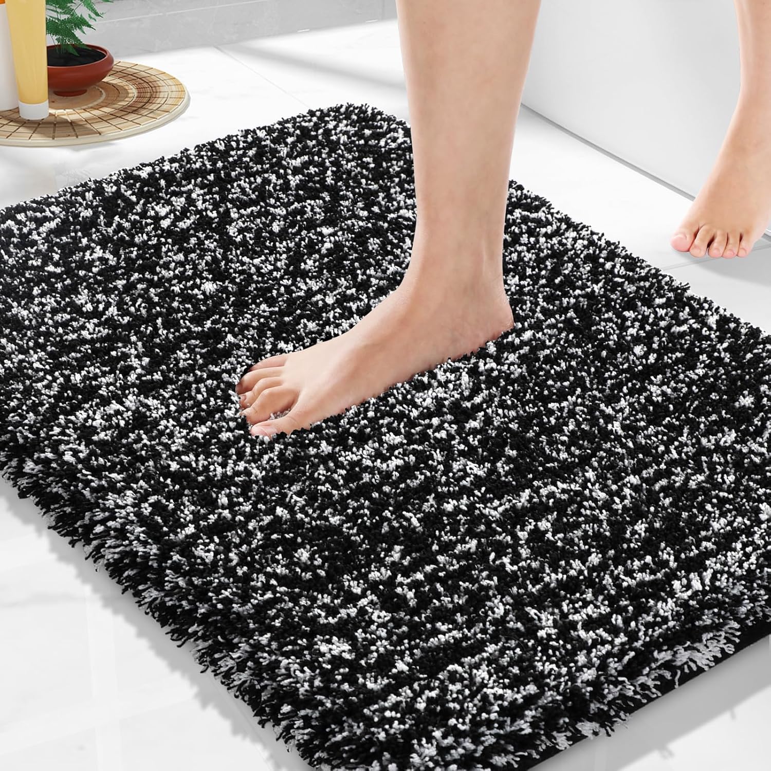 Yimobra Bathroom Rugs Non Slip Washable 36x24, Ultra Soft and Water Absorbent Bath Mats, Plush Fluffy Shower Mat Outside, Luxury Microfiber Thick Matts for Bathroom Floor/Tub, Light Gray and White