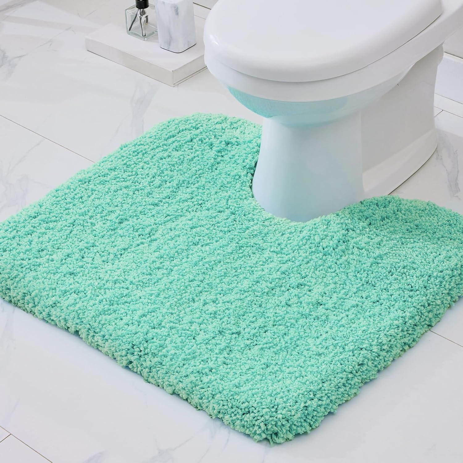 White Bathroom Rug 20x32 Non Slip Fluffy Bath Mat for Bathroom Floor Washable Plush Luxury Bath Rug for Tub Soft Shaggy Absorbent Shower Sink Mat