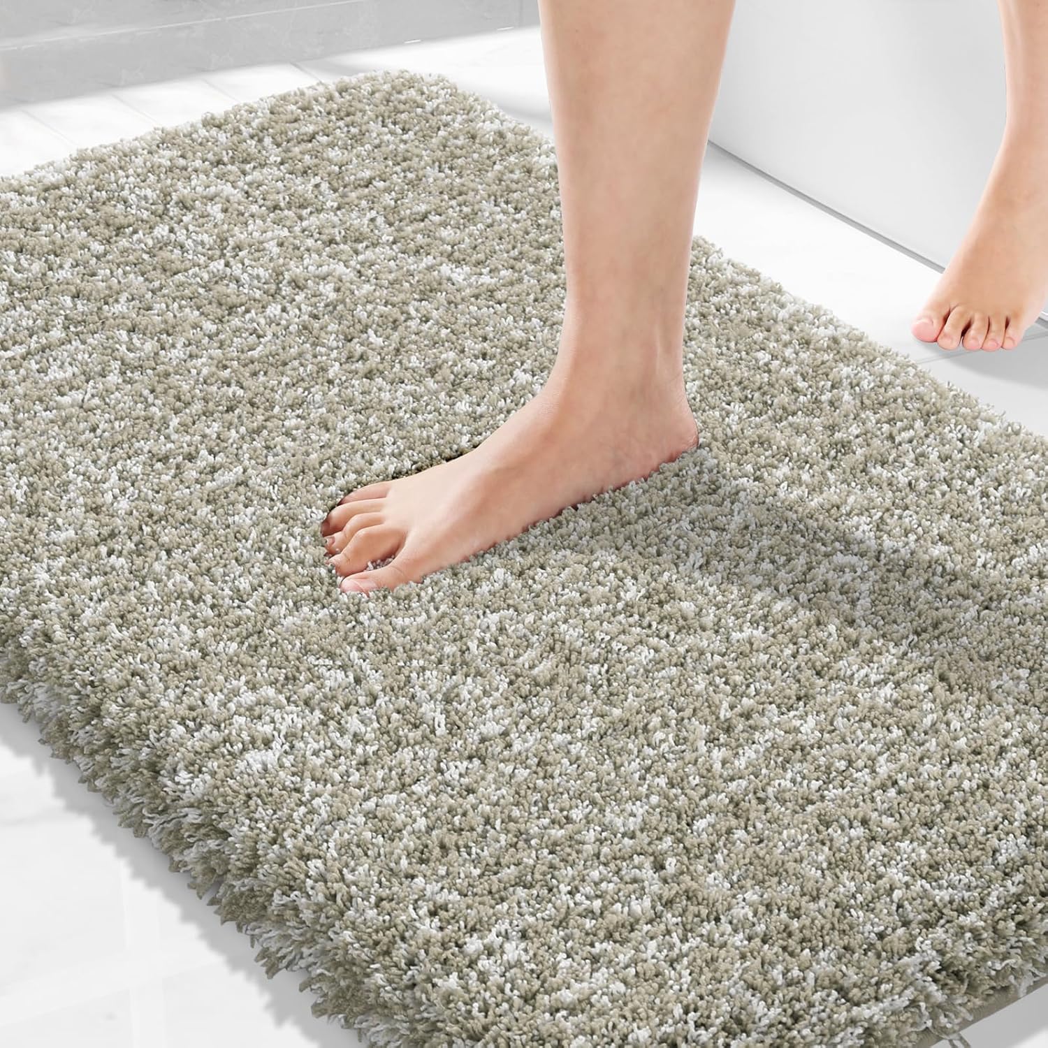 Yimobra Bathroom Rugs Non Slip Washable 36x24, Ultra Soft and Water Absorbent Bath Mats, Plush Fluffy Shower Mat Outside, Luxury Microfiber Thick Matts for Bathroom Floor/Tub, Light Gray and White